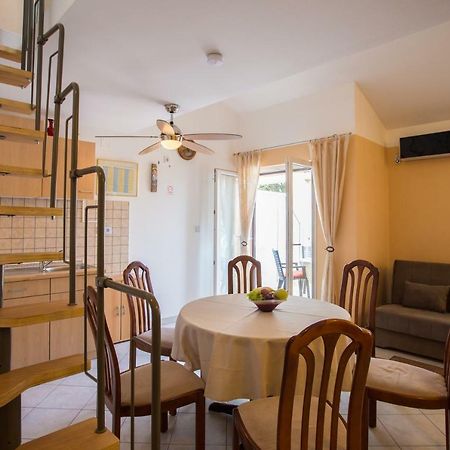 Apartment Smuljic Vrboska Extérieur photo