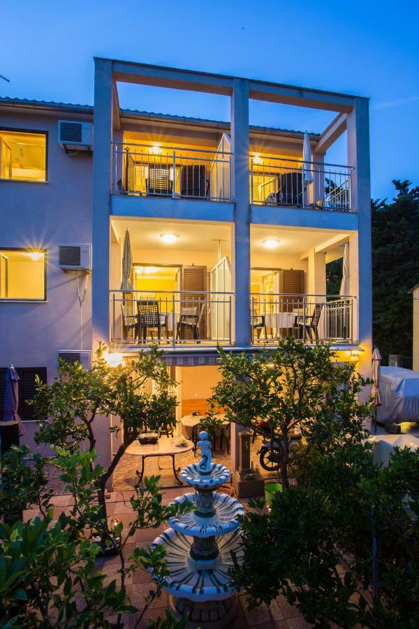 Apartment Smuljic Vrboska Extérieur photo